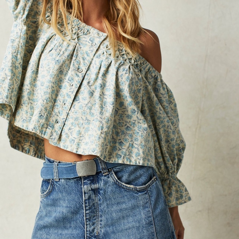 Floral Off-Shoulder Blouse